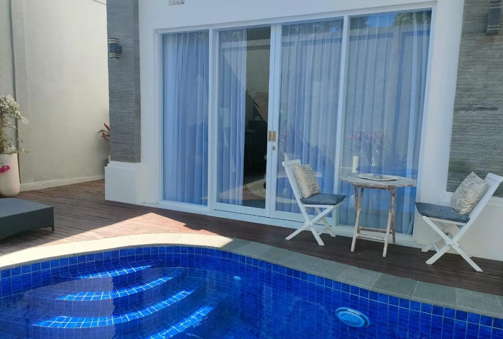 Villa Emas Mulia Uluwatu Luxury 6 Apartment